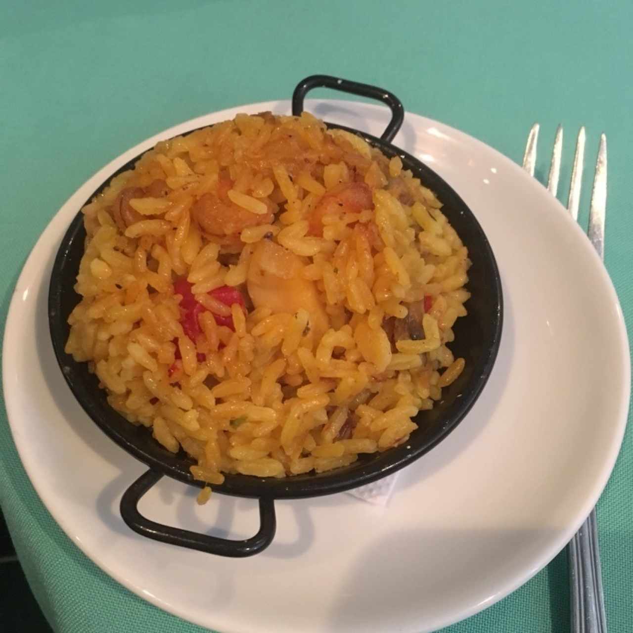 arroz con mariscos de acompañamiento