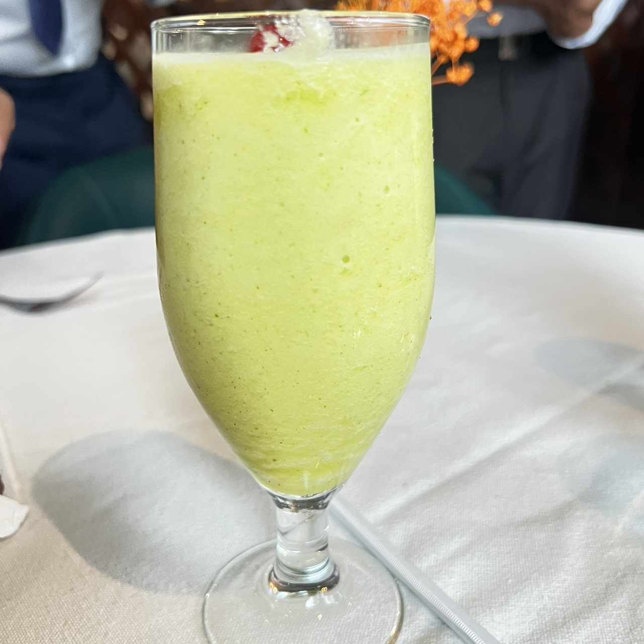Jugo de 🍍con hierbabuena 