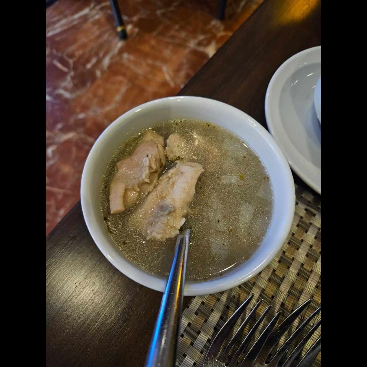 sopa de pollo