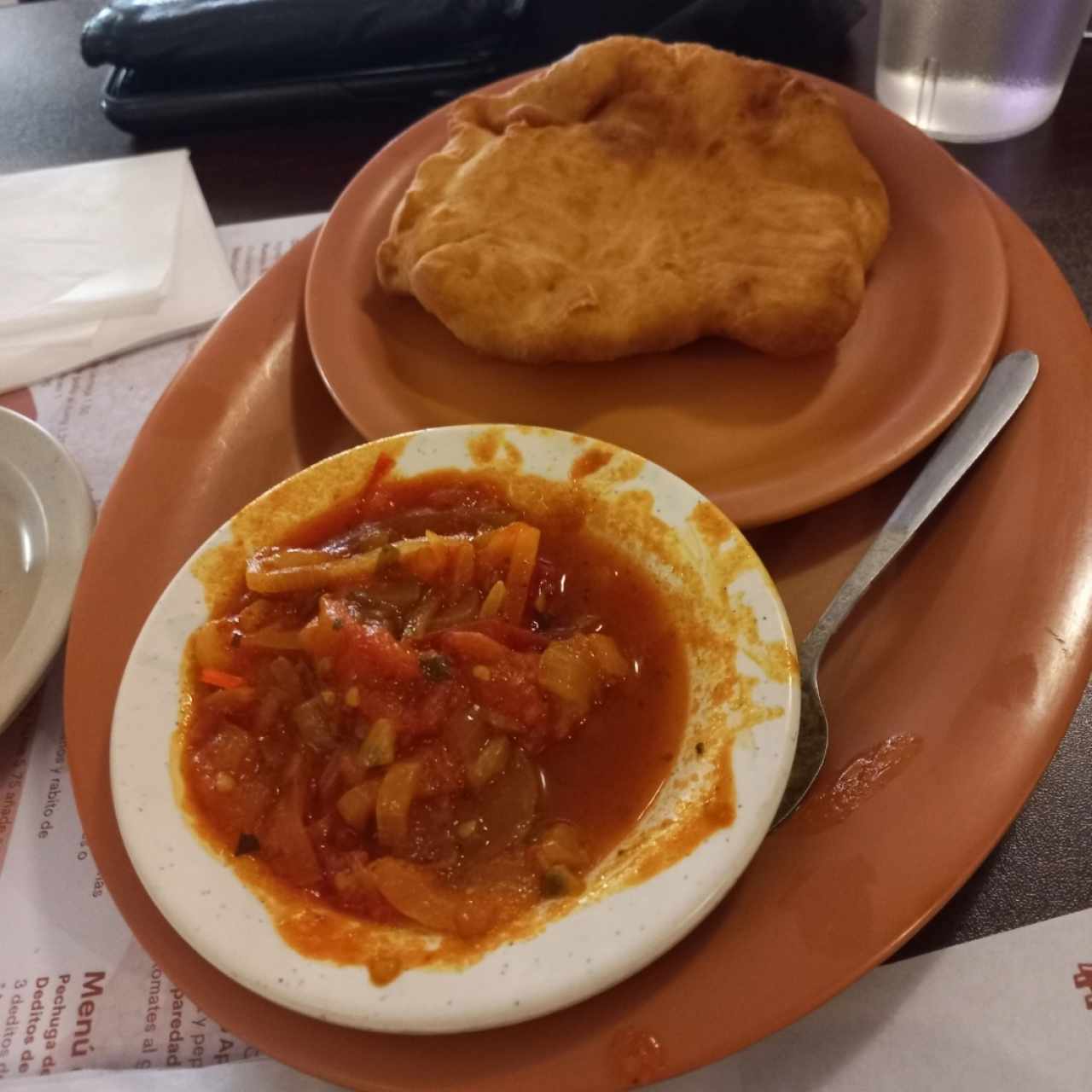Hojaldre con salsa 