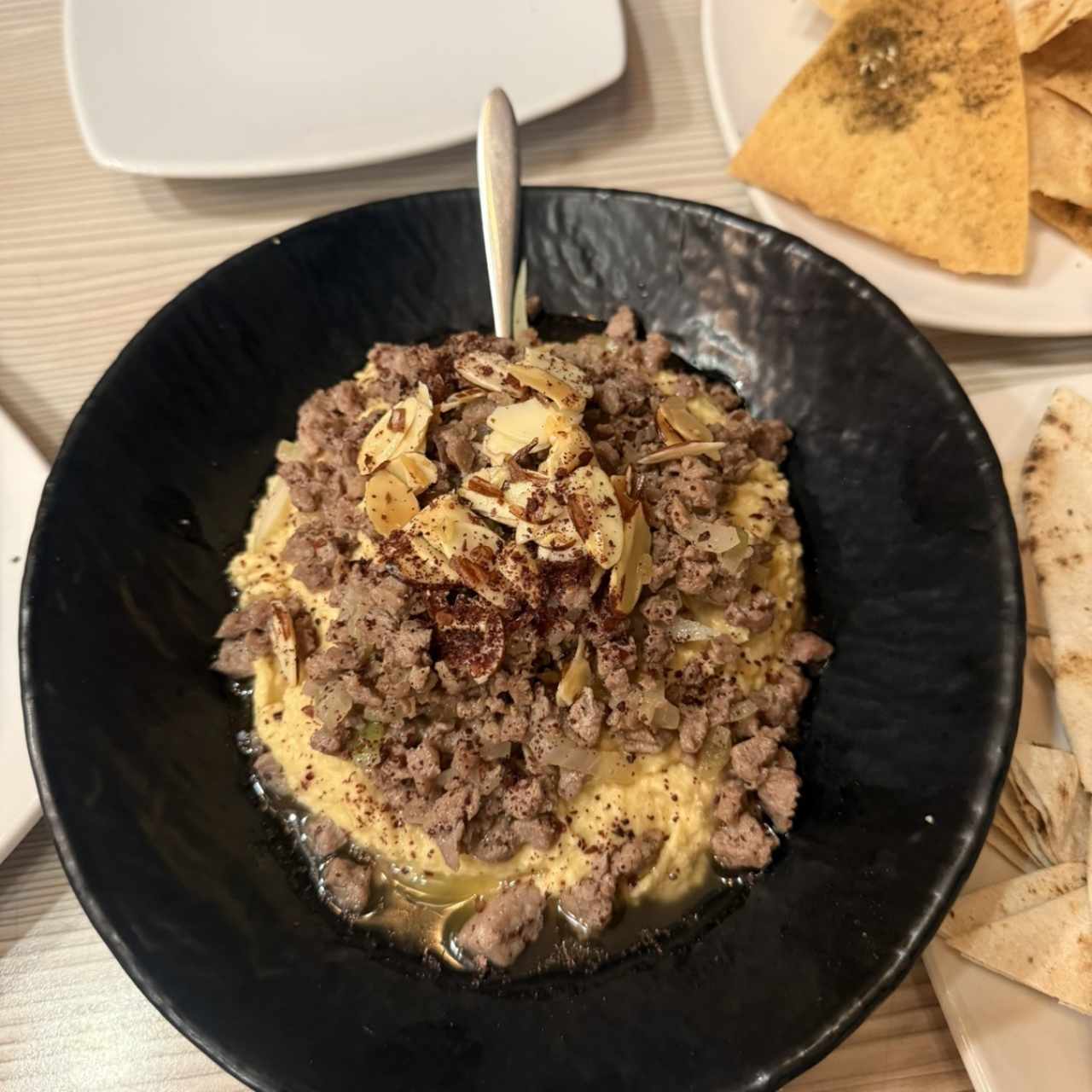 Entradas - Hummus Especial