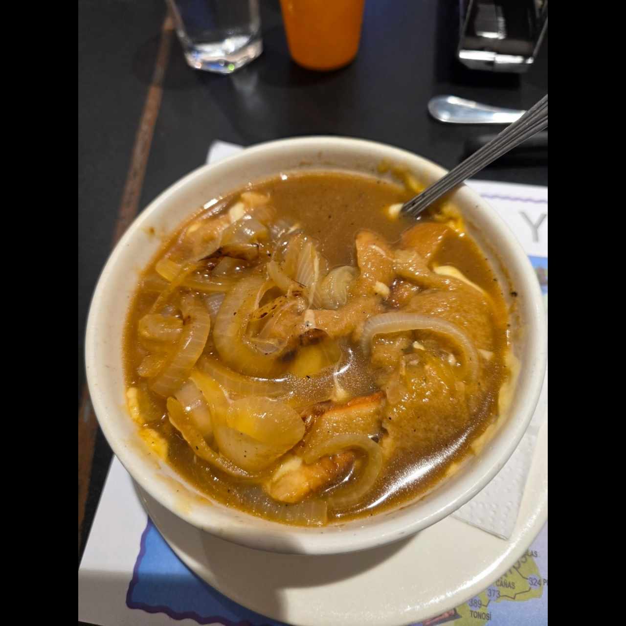 Sopas/ Soups - Sopa de Cebolla