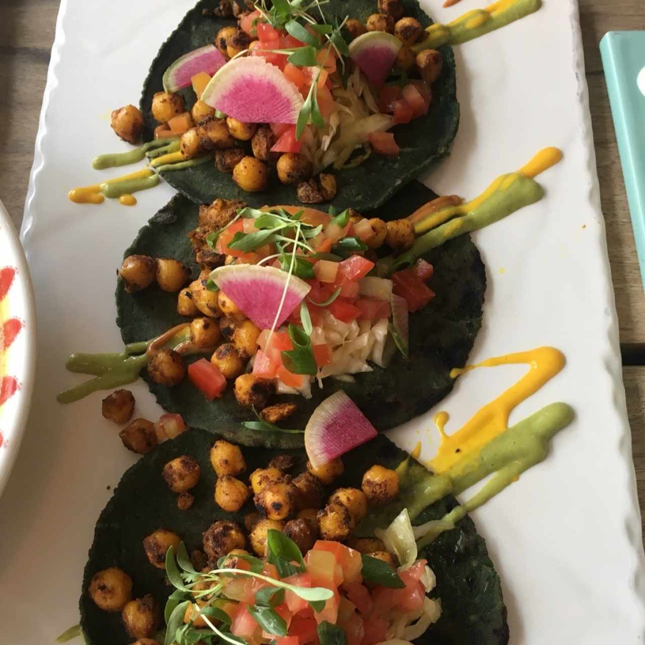 mis favoritos: tacos de garbanzo con kimchi
