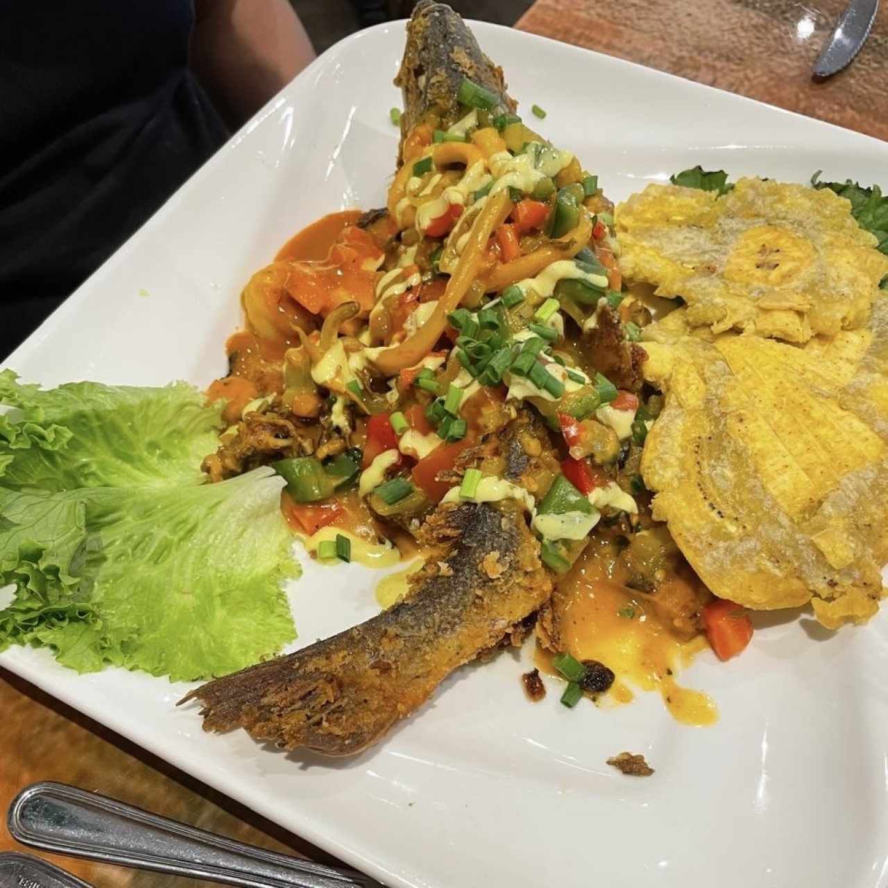 Corvina con salsa a lo macho