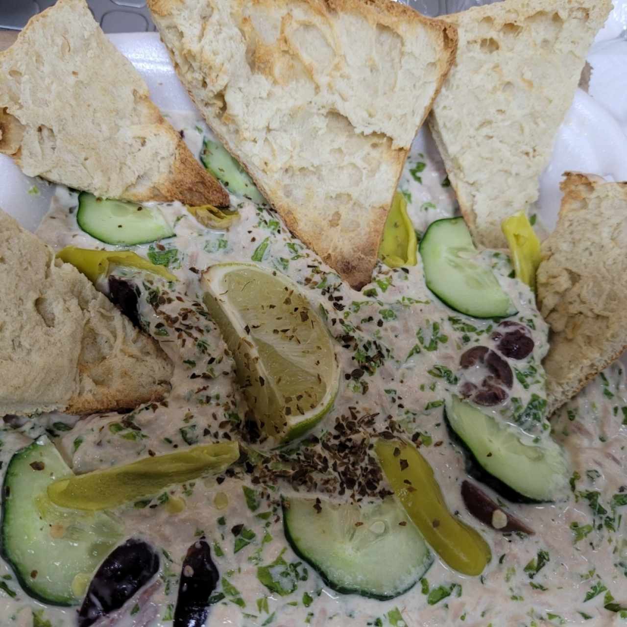 Ensaladas - Tuna Tost