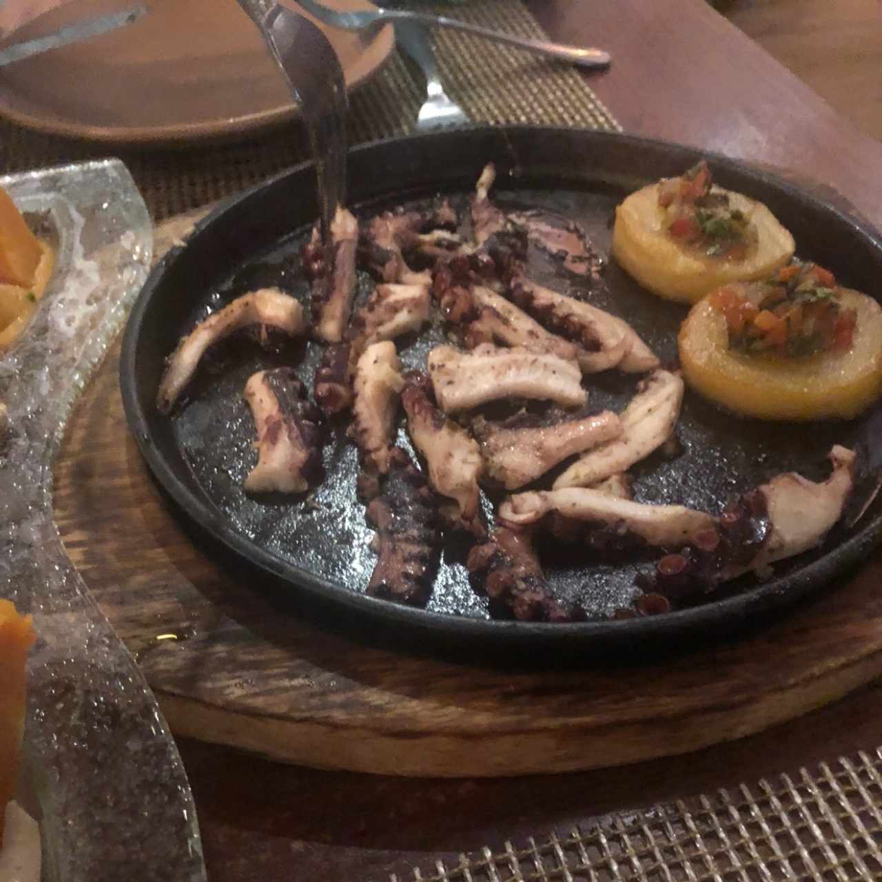 TARTAR DE PULPO AL CARBÓN