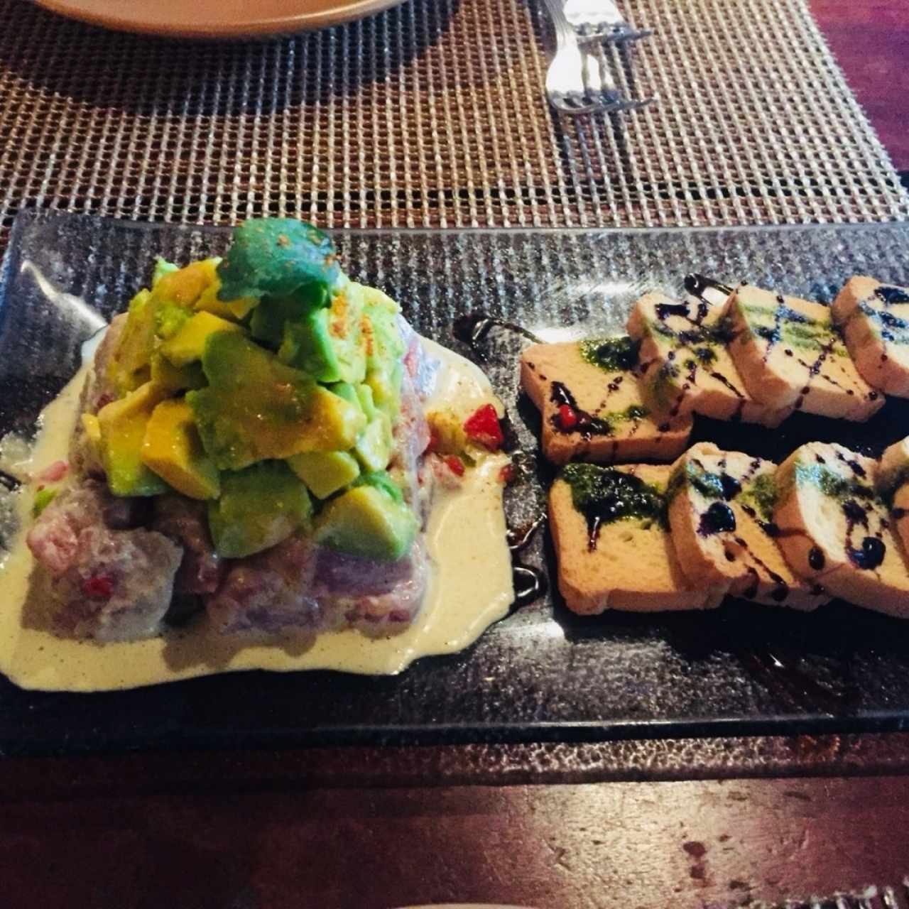 TARTAR DE ATÚN ACEBICHADO