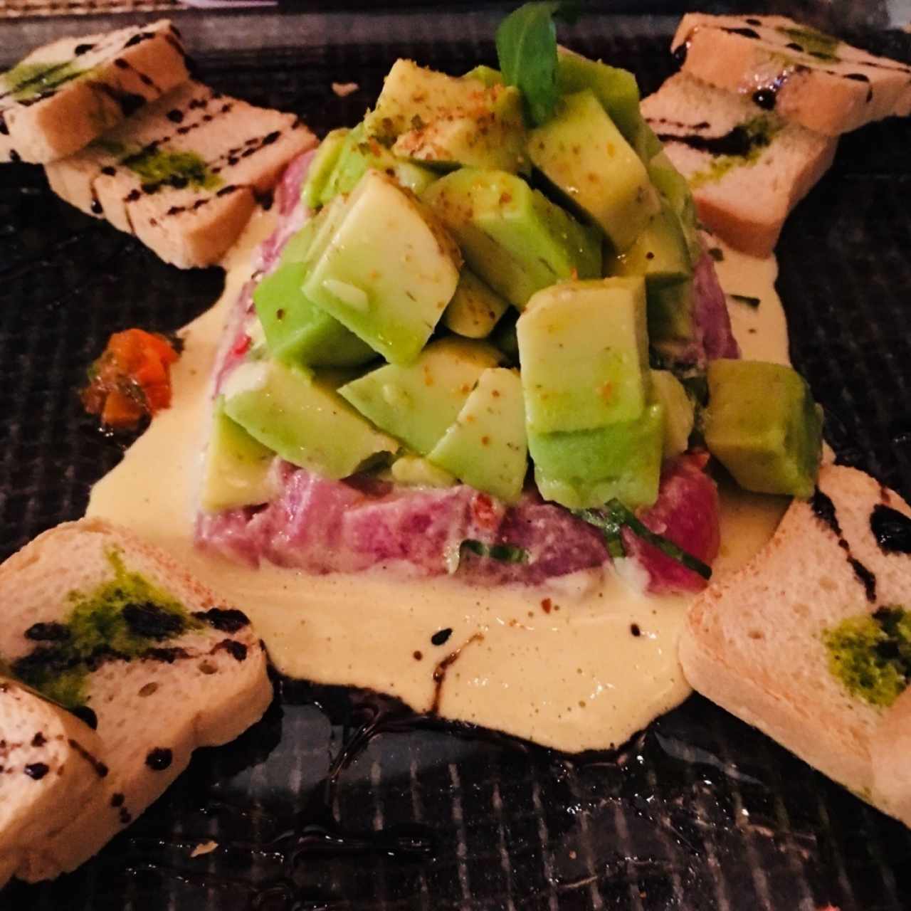 TARTAR DE ATÚN ACEBICHADO