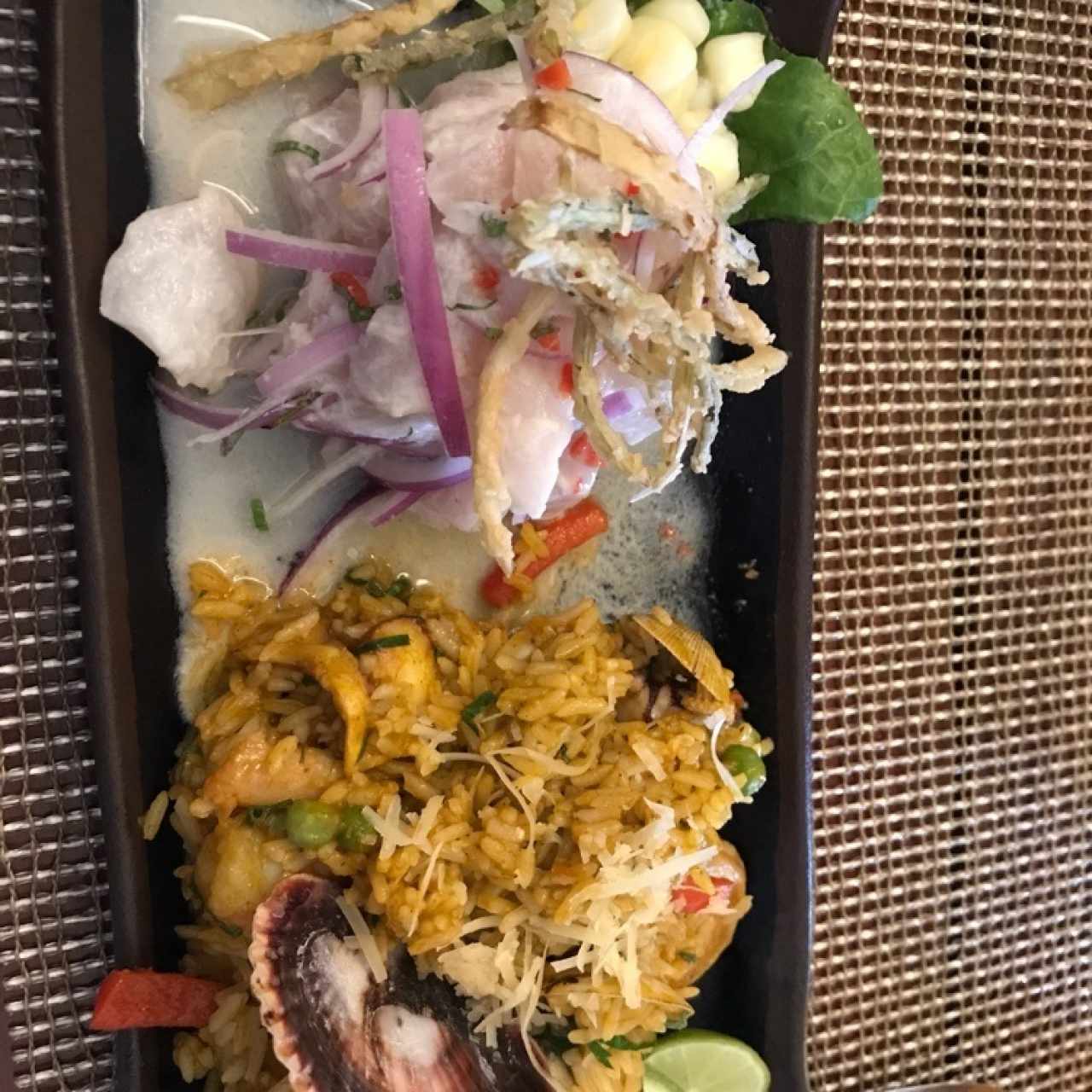 cebiche y arroz con mariscos