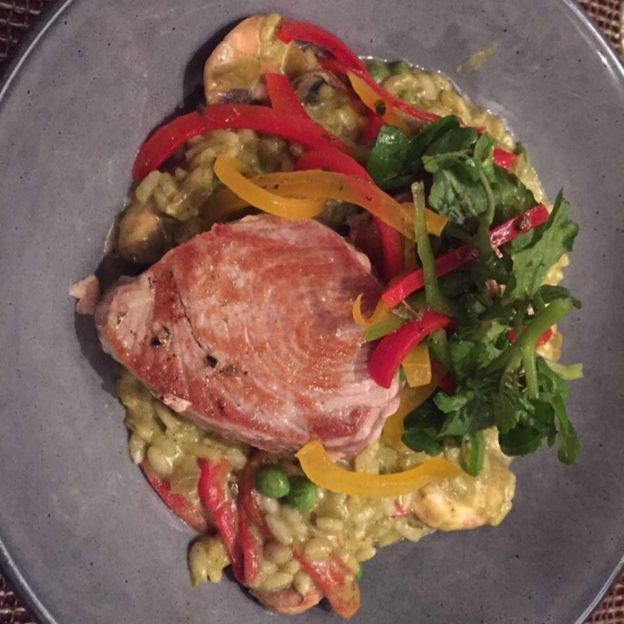SALMÓN CON RISOTTO DI MONTI
