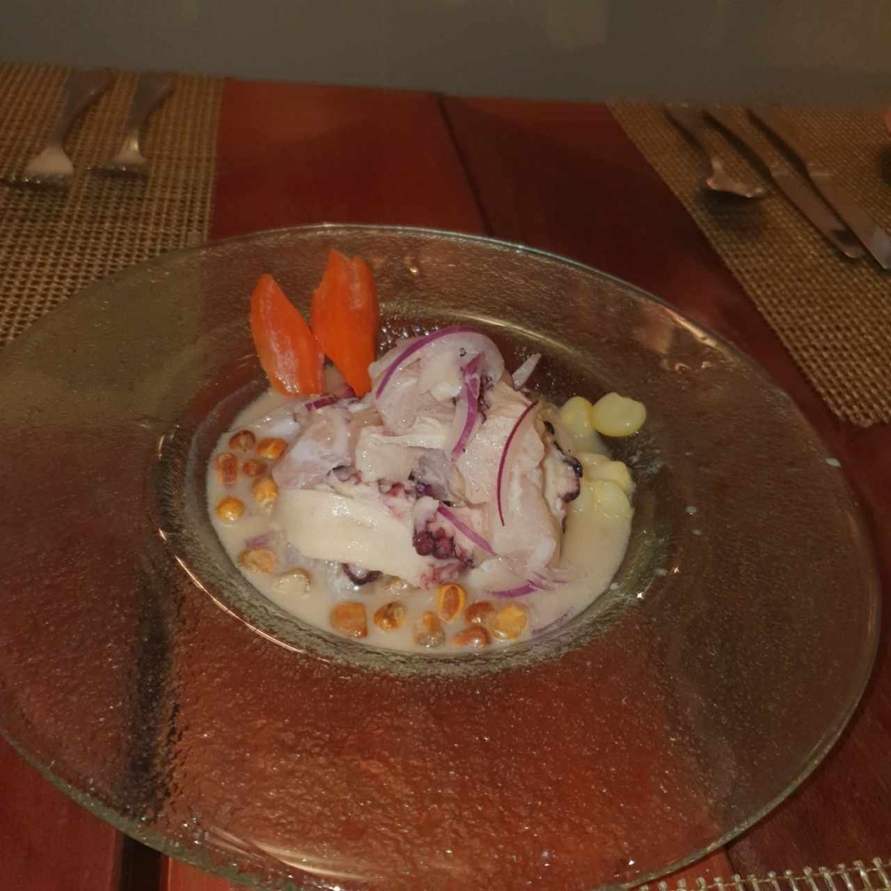 ceviche de pulpo y pescado al limón 