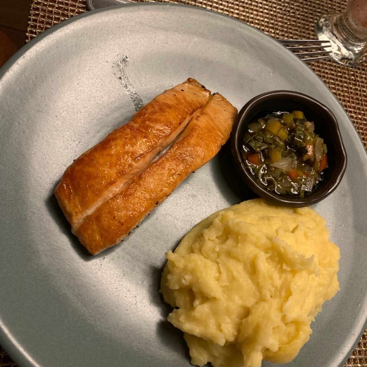 SALMÓN A LA PARRILLA