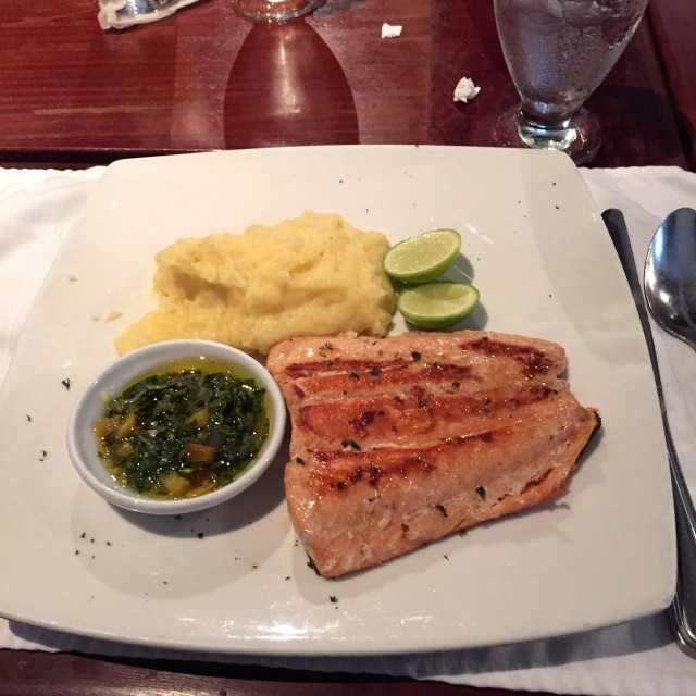 Salmón / Pescado A La Parrilla