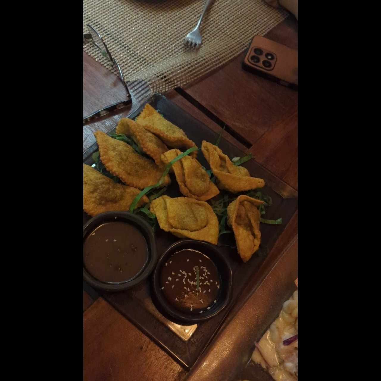 wanton de langostinos y de lomo