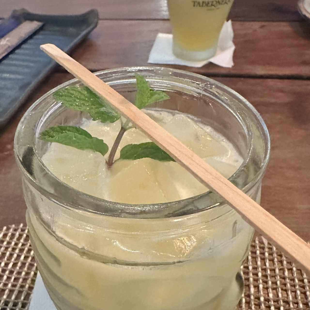Pisco con maracuya y limon 