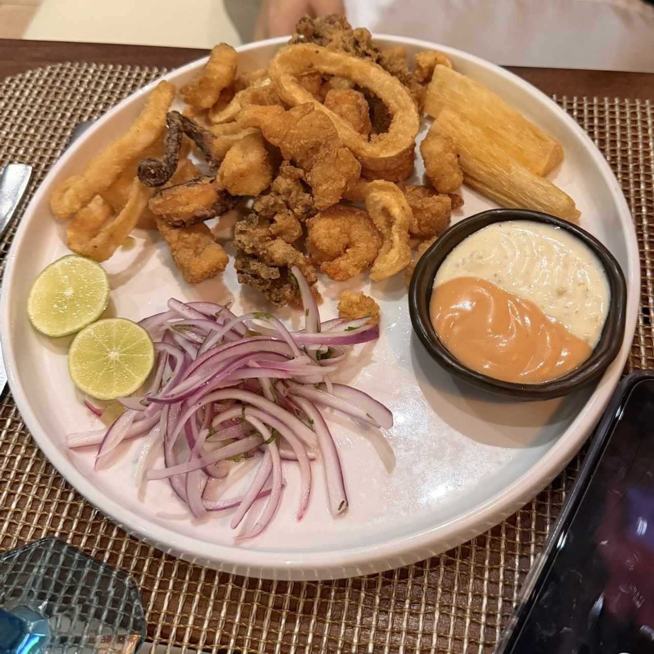 Chicharron mixto