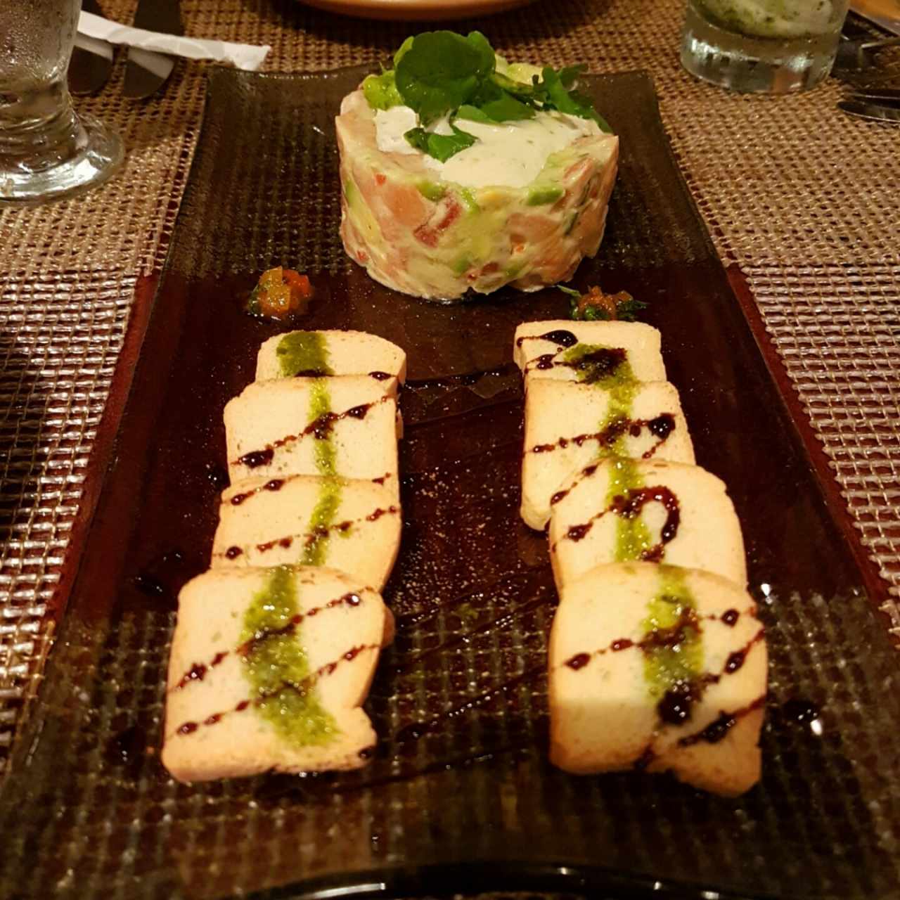 Mediterraneo - TARTAR DE SALMÓN