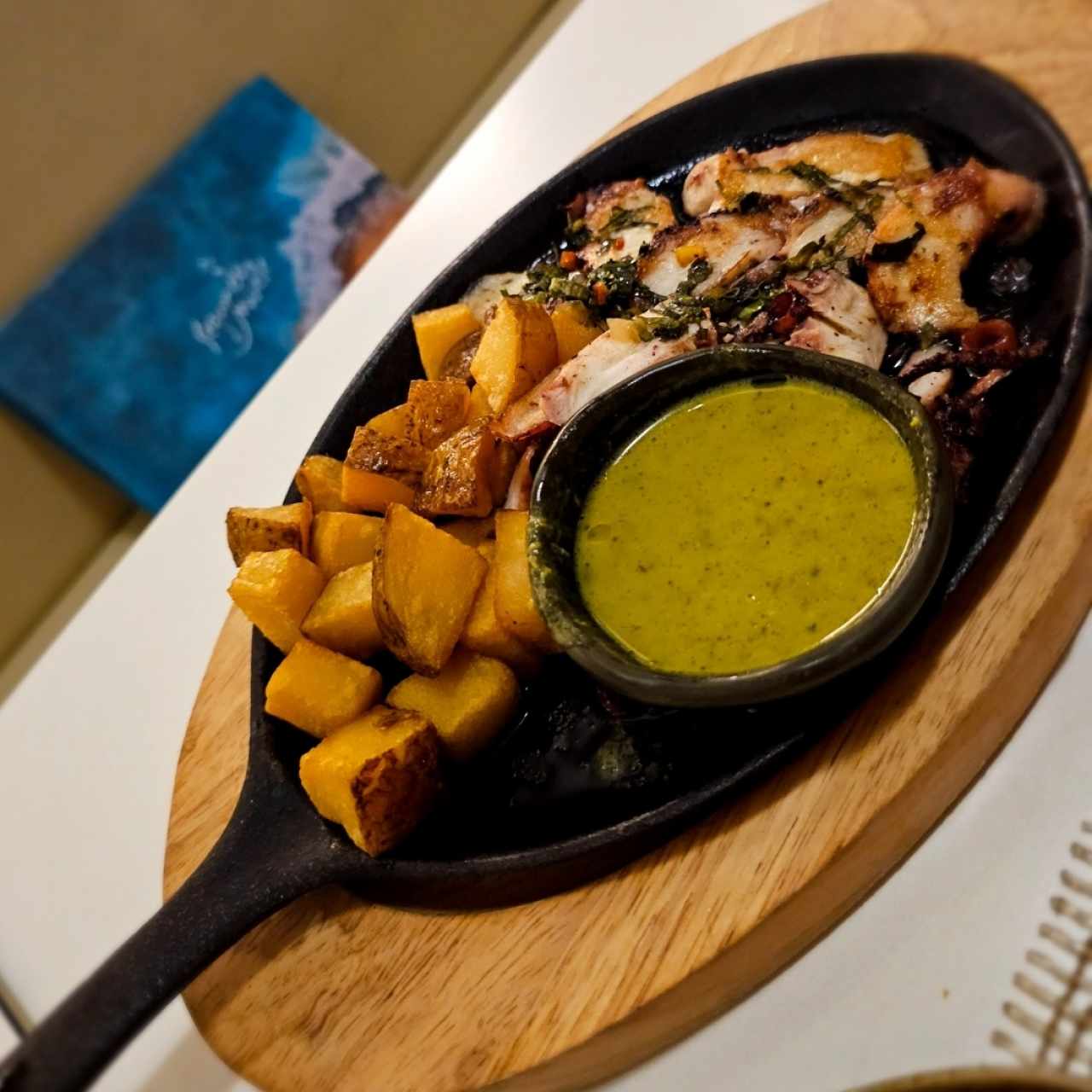 Pulpo al carbon