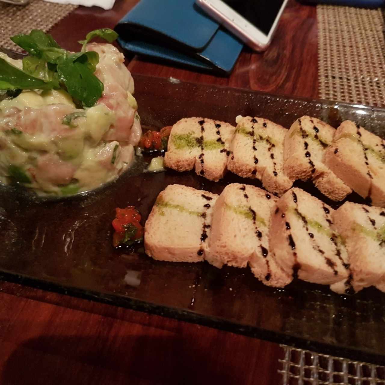Mediterraneo - TARTAR DE SALMÓN