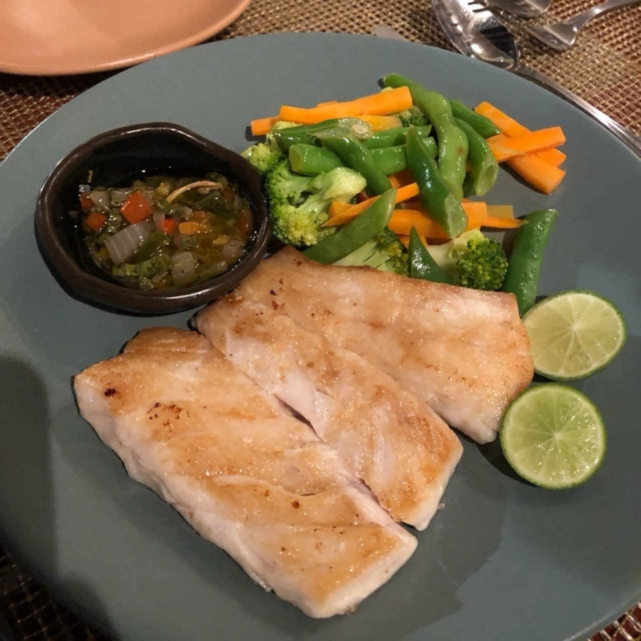 PESCADO A LA PLANCHA / PARRILLA