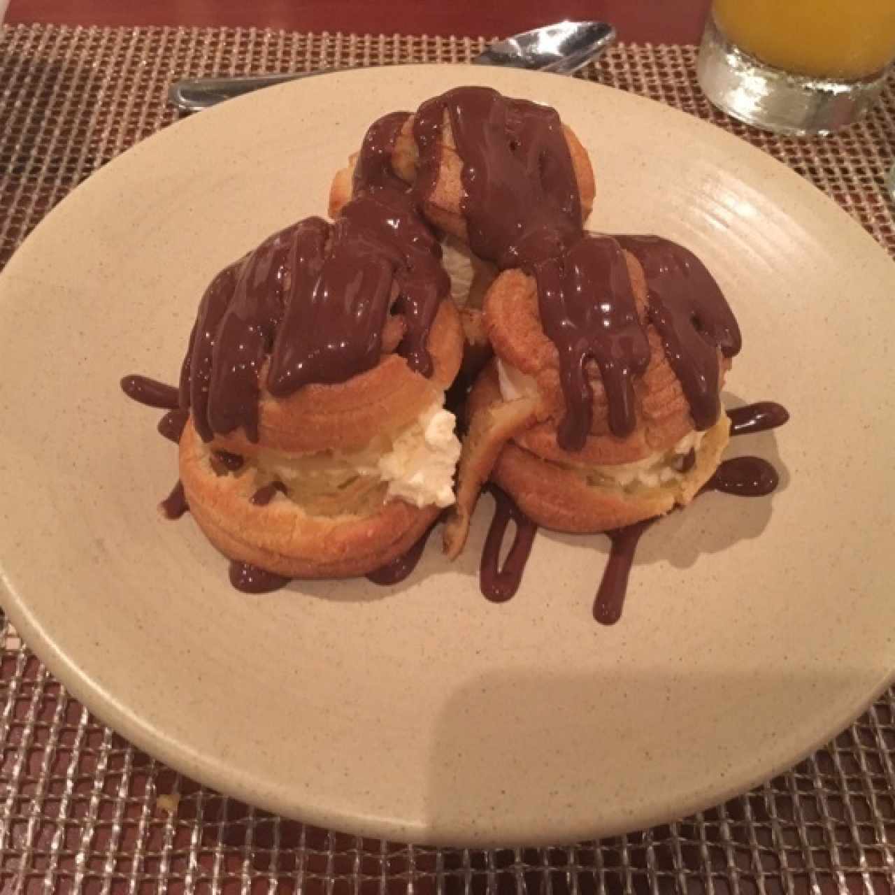 Profiteroles