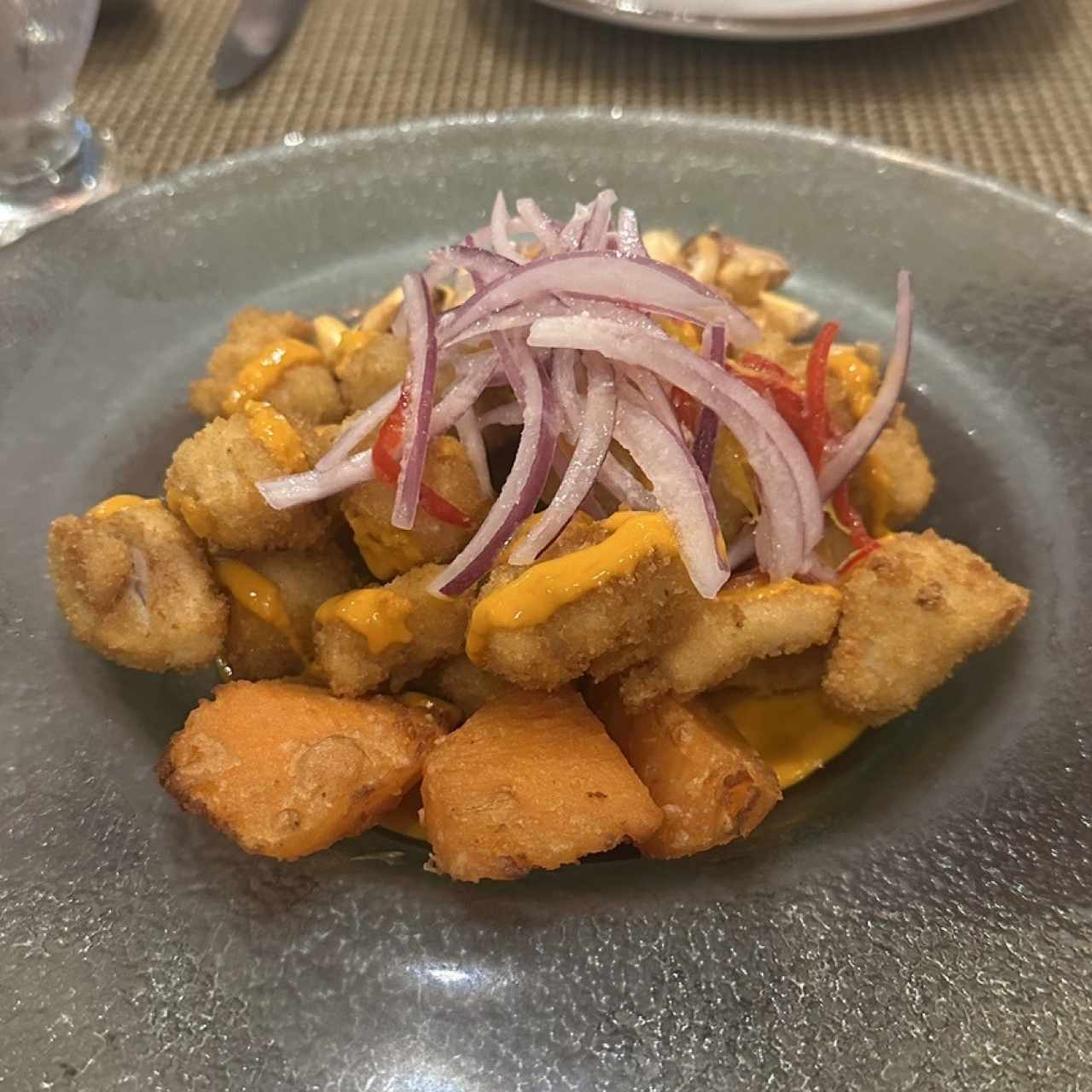 Ceviche de pescado firto 