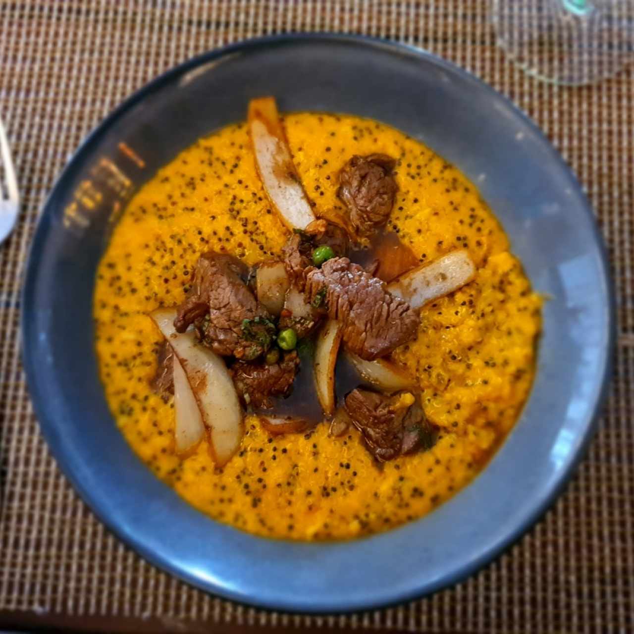RISOTTO DE QUINOA CON LOMO SALTADO