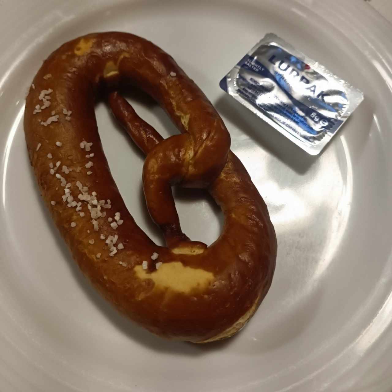 Laugenbrezel -Pretzel de Lejía