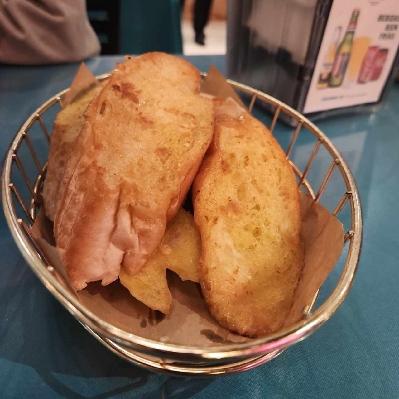 PANES - Pan con Ajo