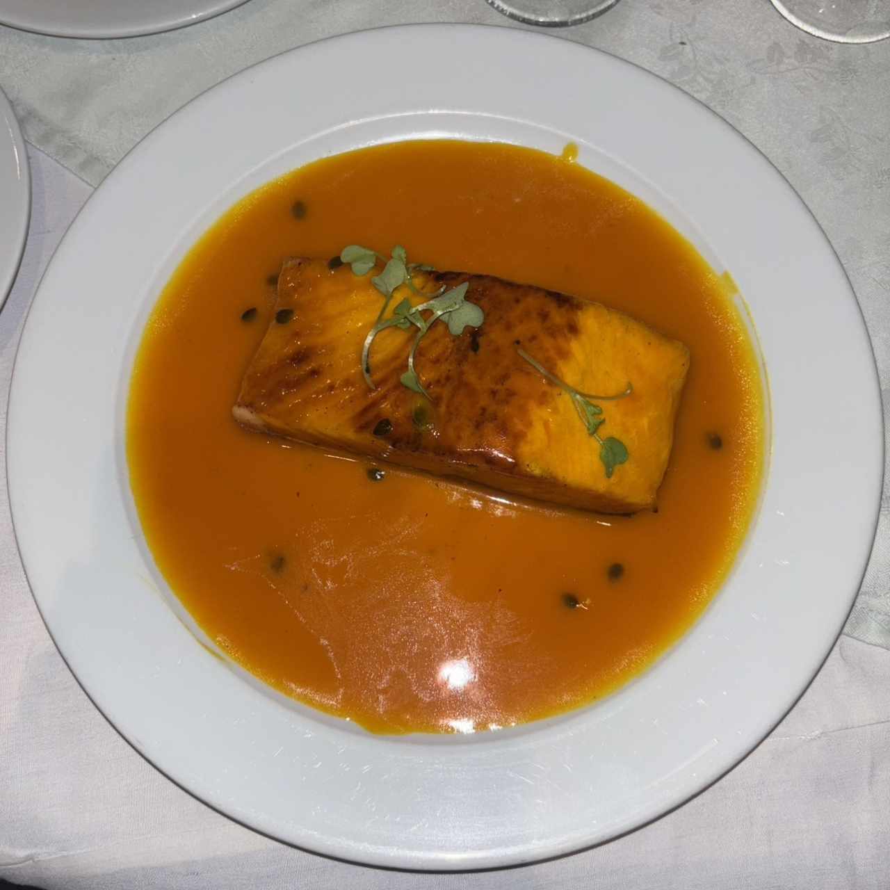 SALMÓN - Salsa de Maracuyá