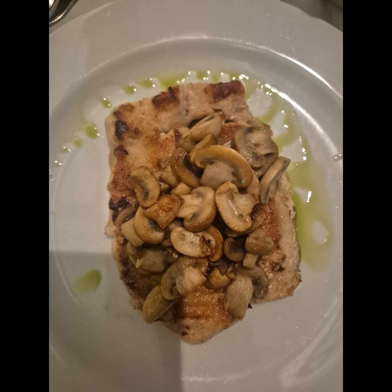 pescado son hongos frescos