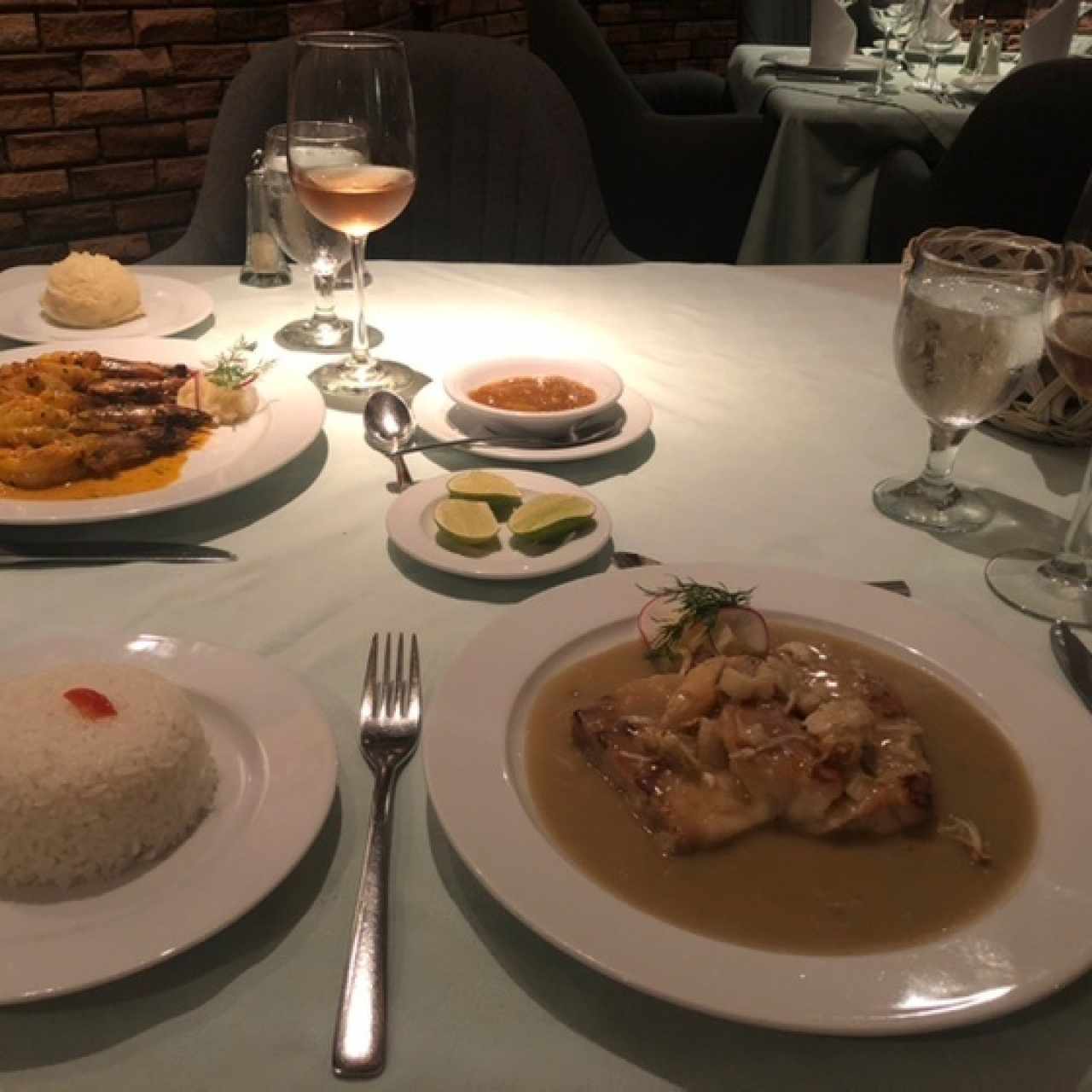 MERO AL COÑAC CON CANGREJO