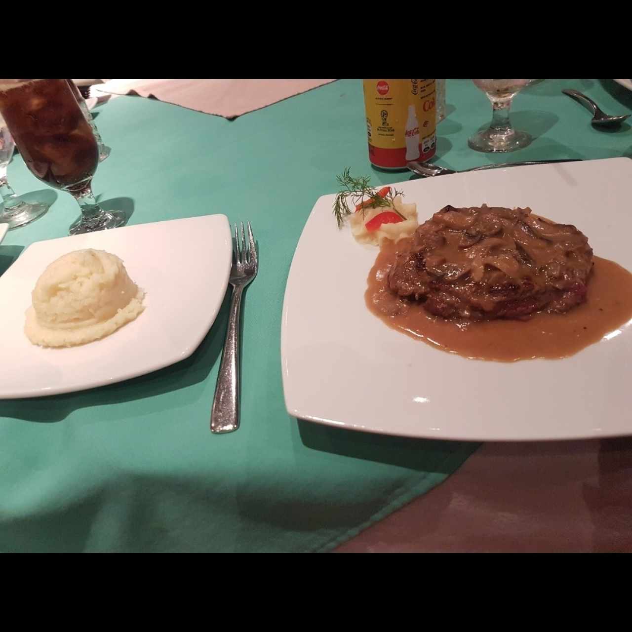 filete mignon con puré de papas 