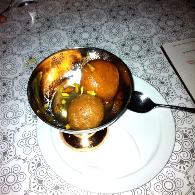 Gulab jamun