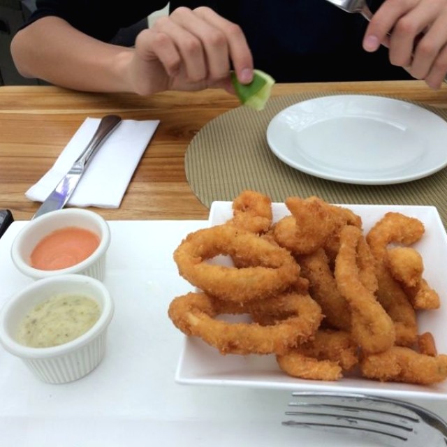 Calamares y camarones apanados. Exquisitos!