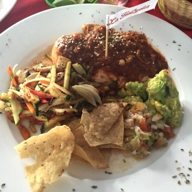 Pollo en salsa de Mole Poblano