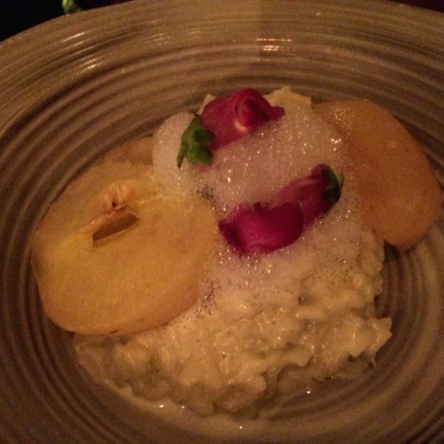 Risotto de queso azul y manzana