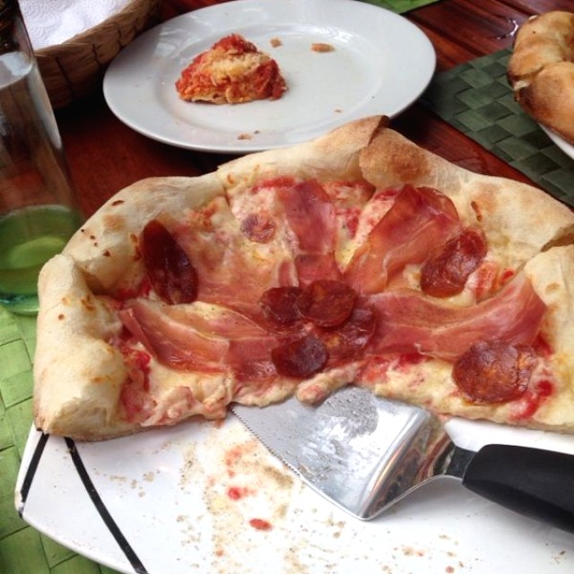 Pizza mini de salami 