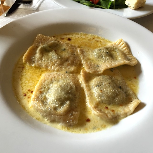 Ravioli tres quesos