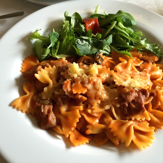 Farfalle de ternera