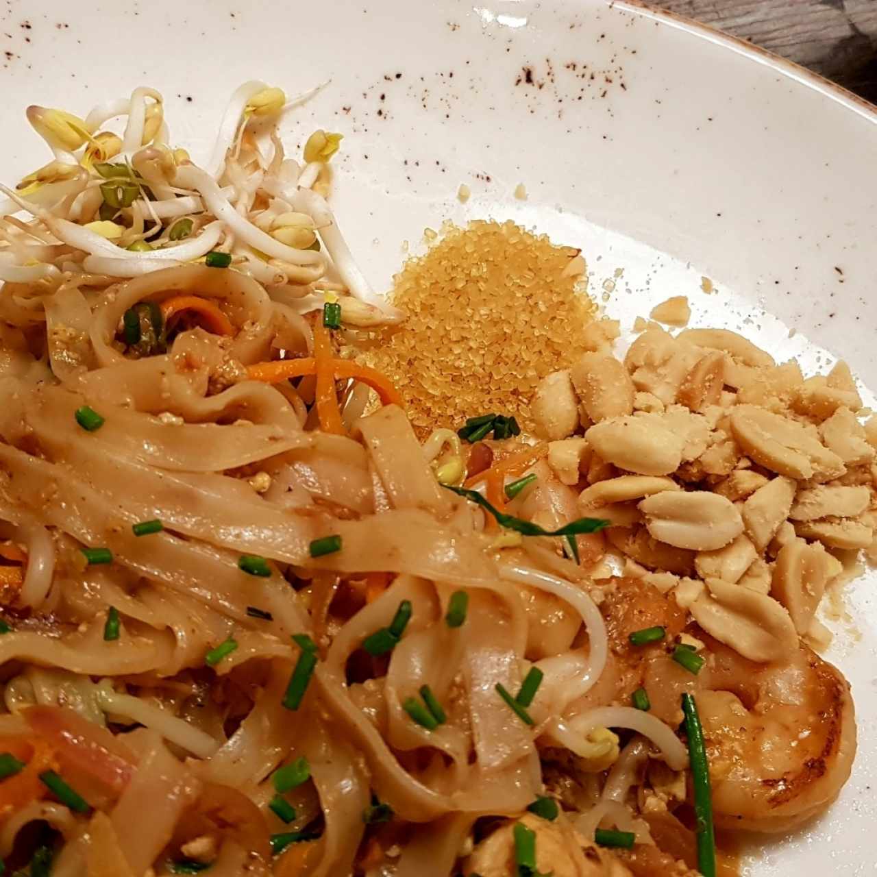 Pad Thai de Pollo y Camarón 