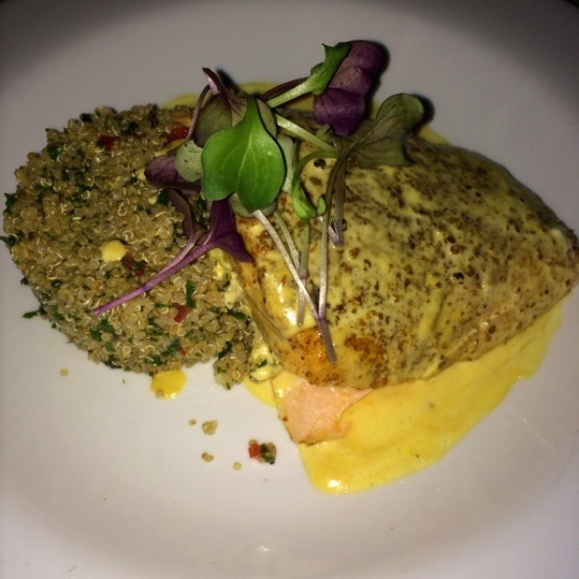 Salmón Bengalí + Tabule de Quinoa