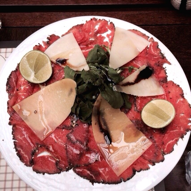 Carpaccio de res