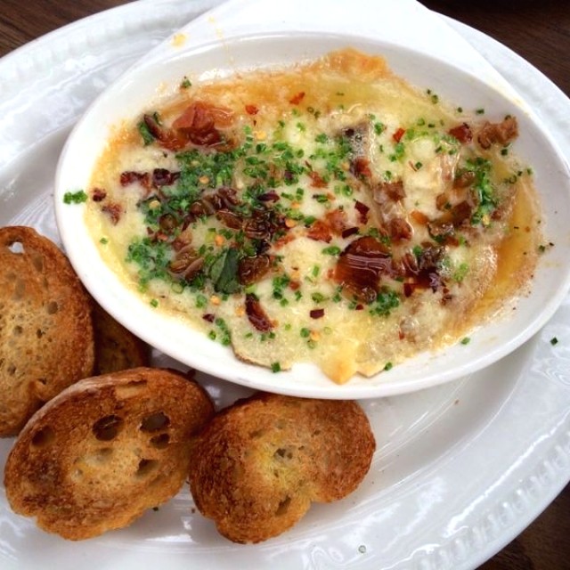 Queso Brie y Manchego fundido