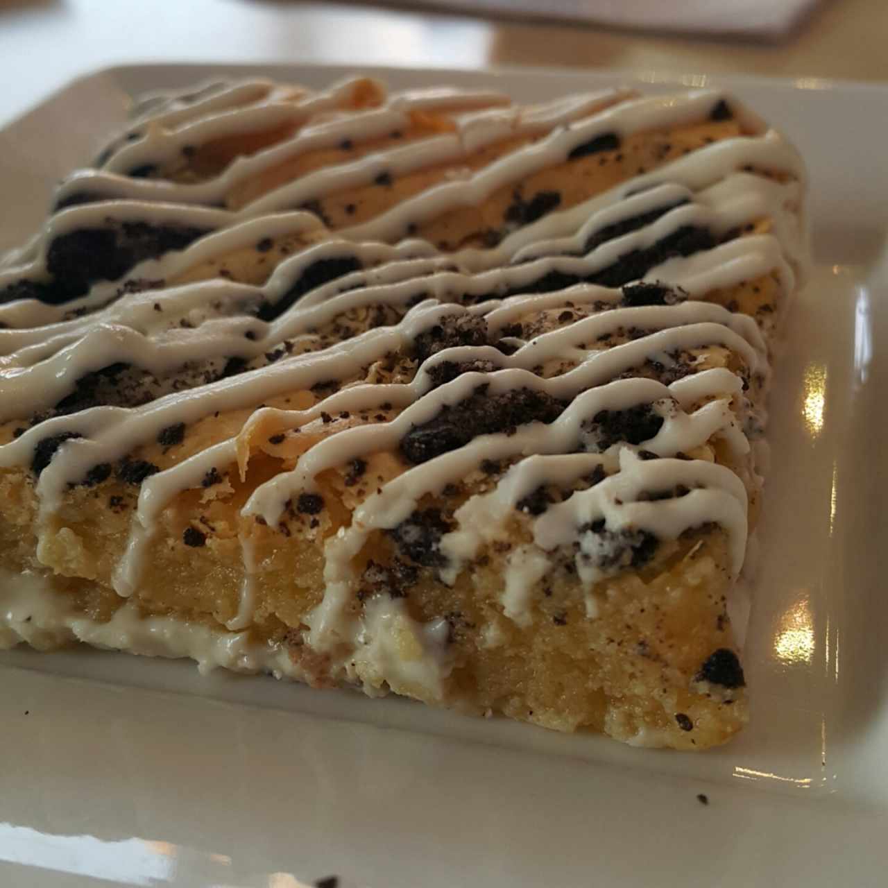 brownie de chocolate blanco y oreo