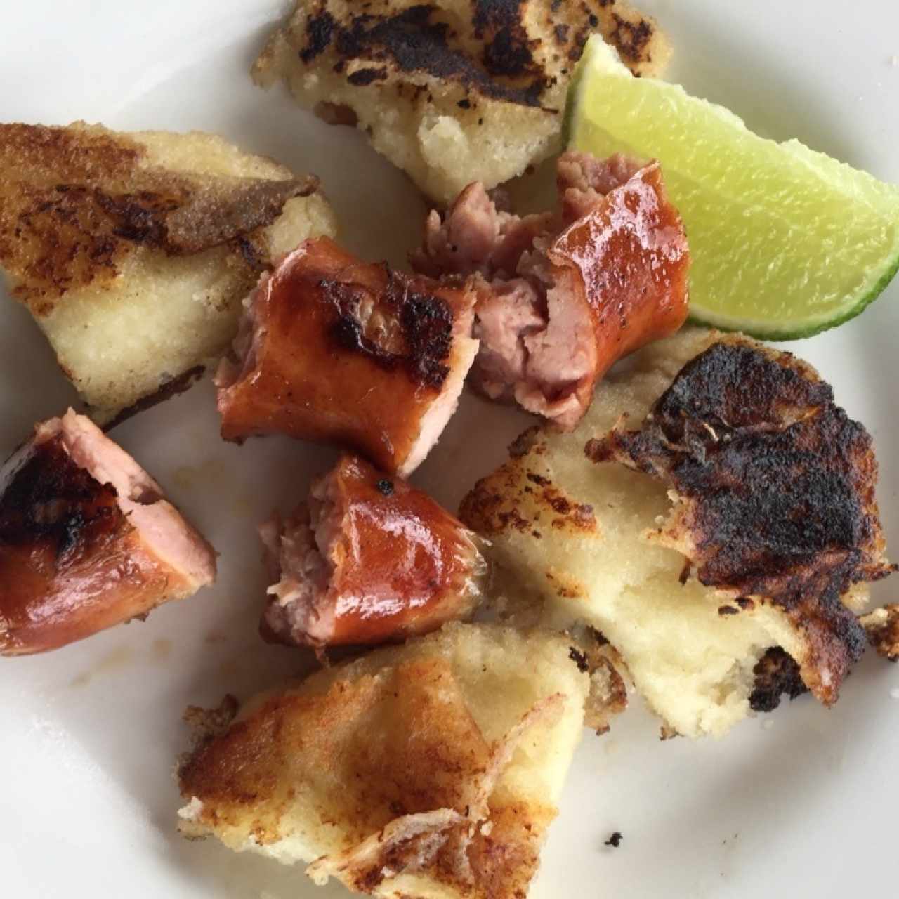 Arepa con chorizo
