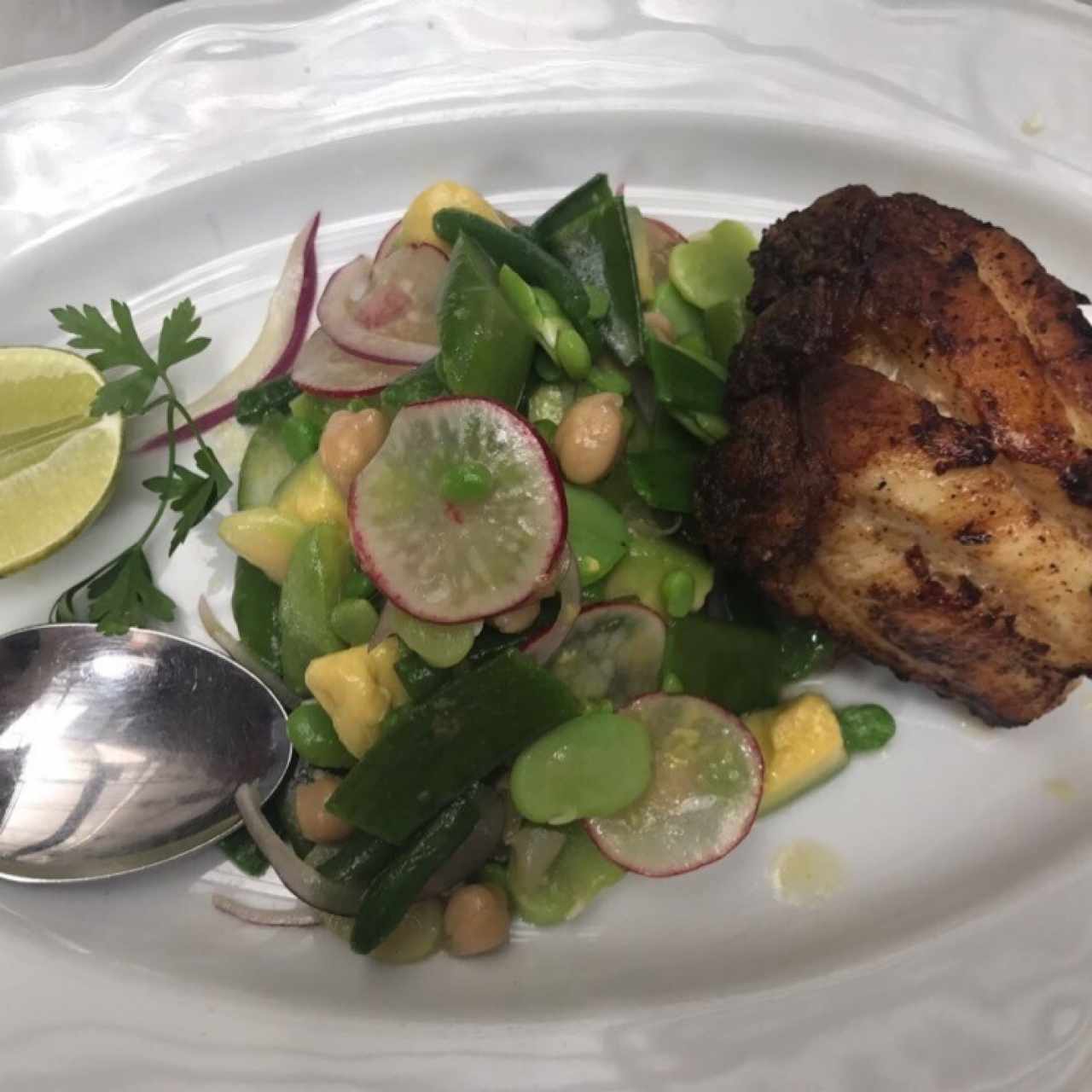 pescado encostrado con vegetales