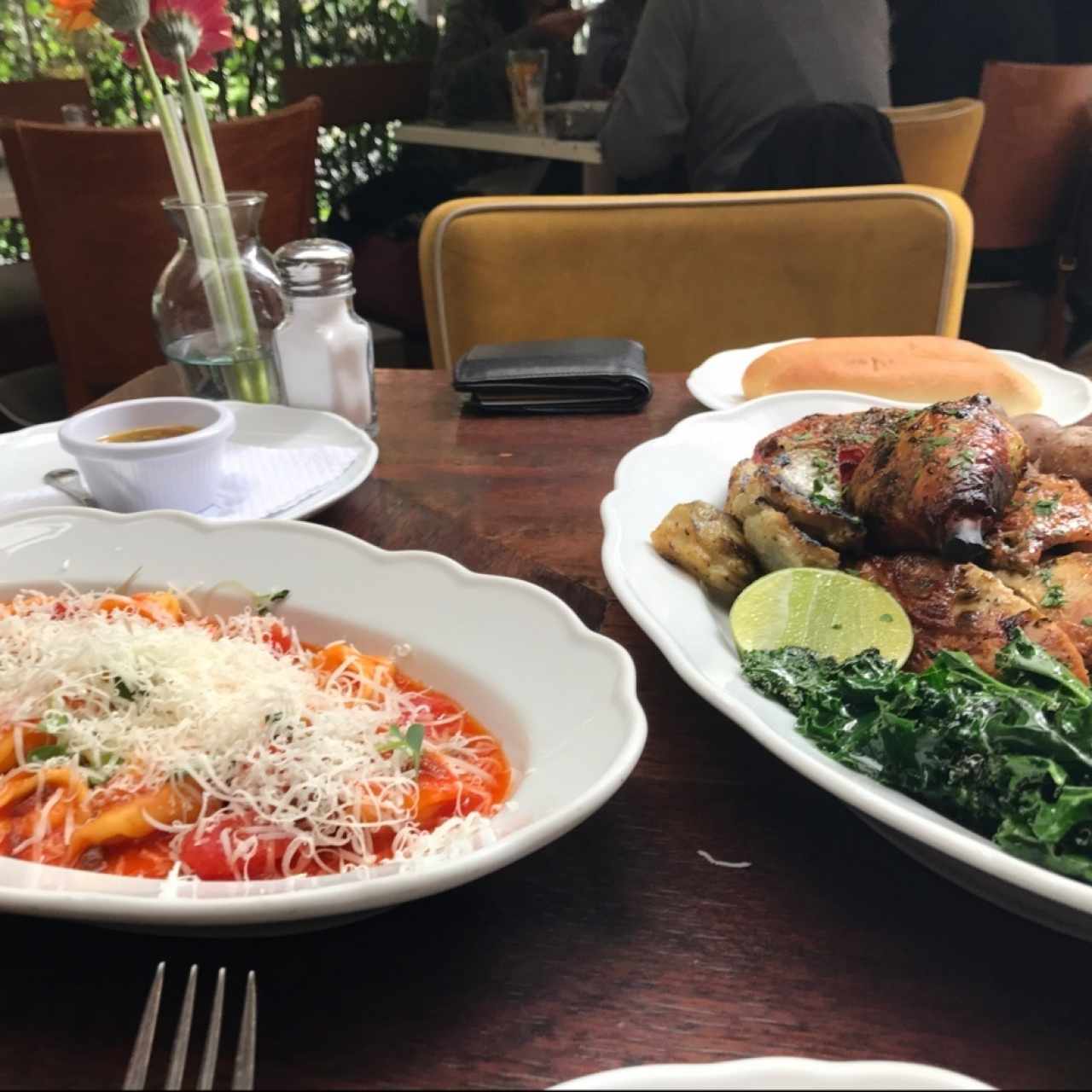 pollo al horno y pasta amatriciana