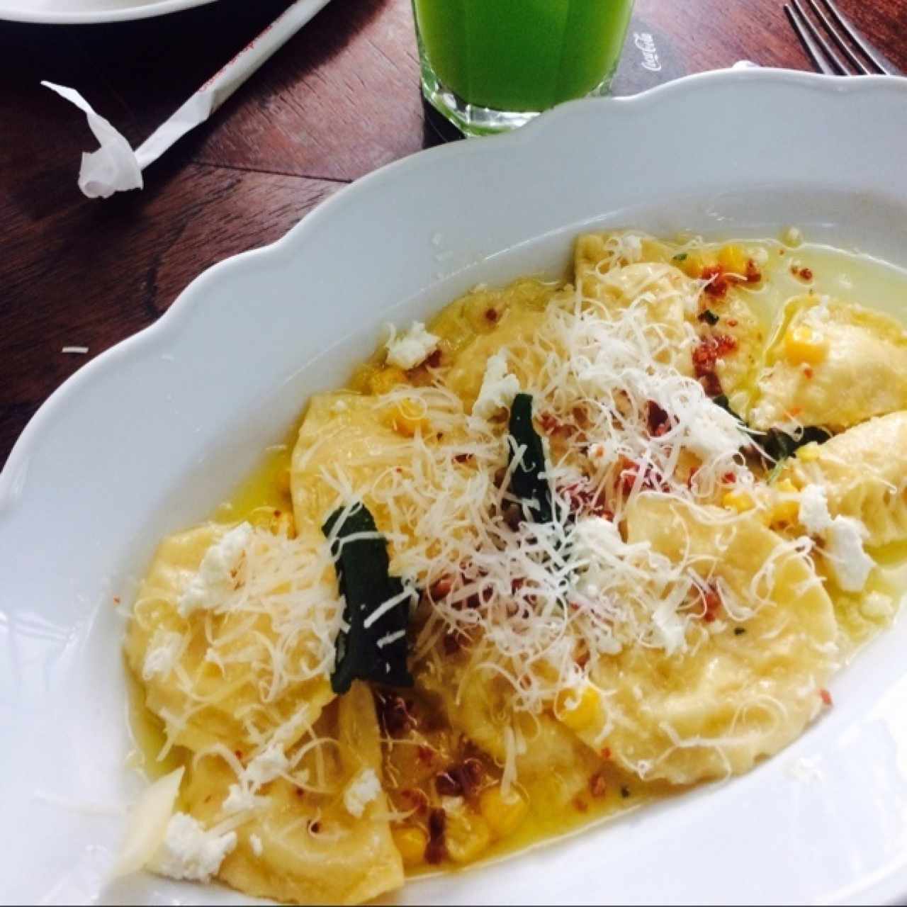 Raviolis con maiz y tocineta