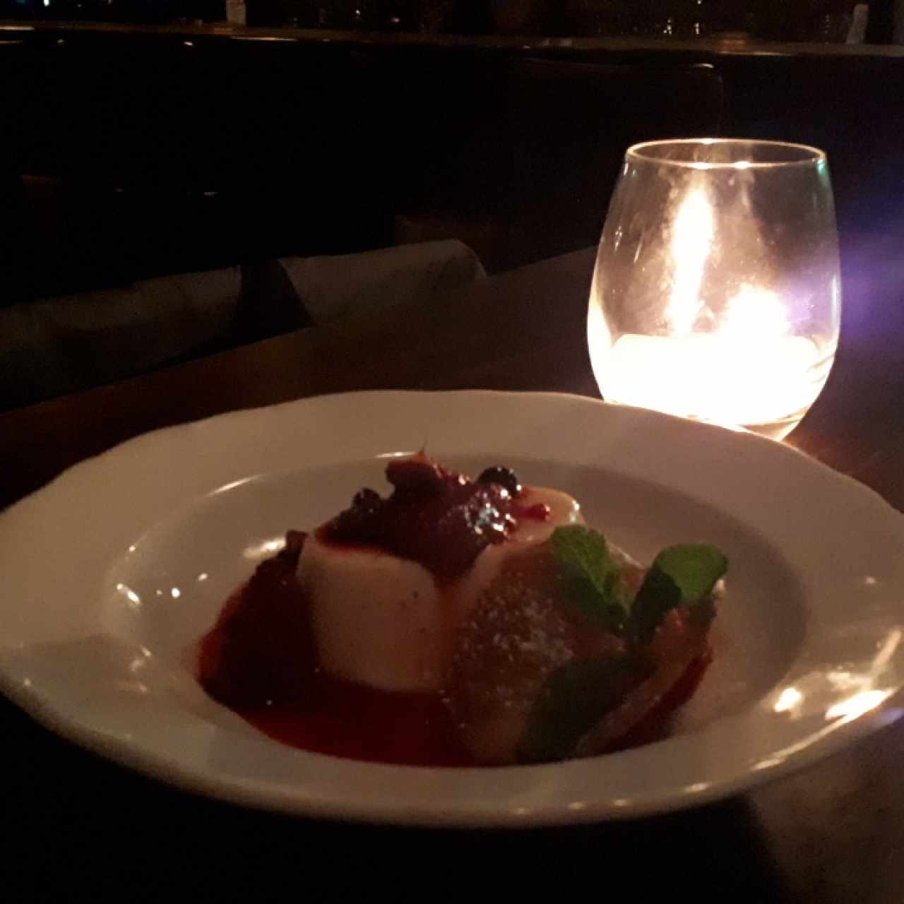 Panacota con frutos rojos 